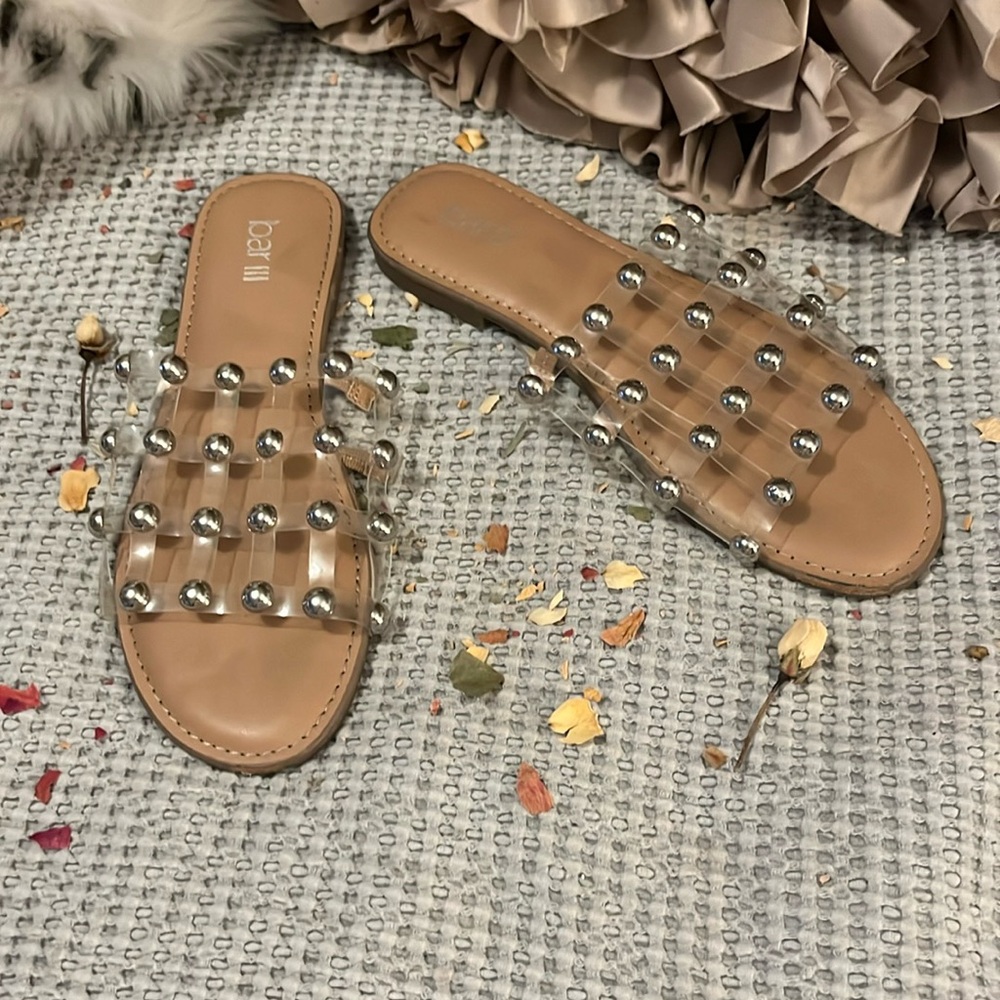 Bar 111 Clear Pecanna Flat Slip On Silver Studded Sandals Sz 7.5